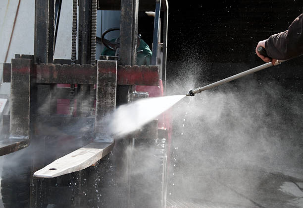 Best Vinyl Siding Pressure Washing in Fannett, TX